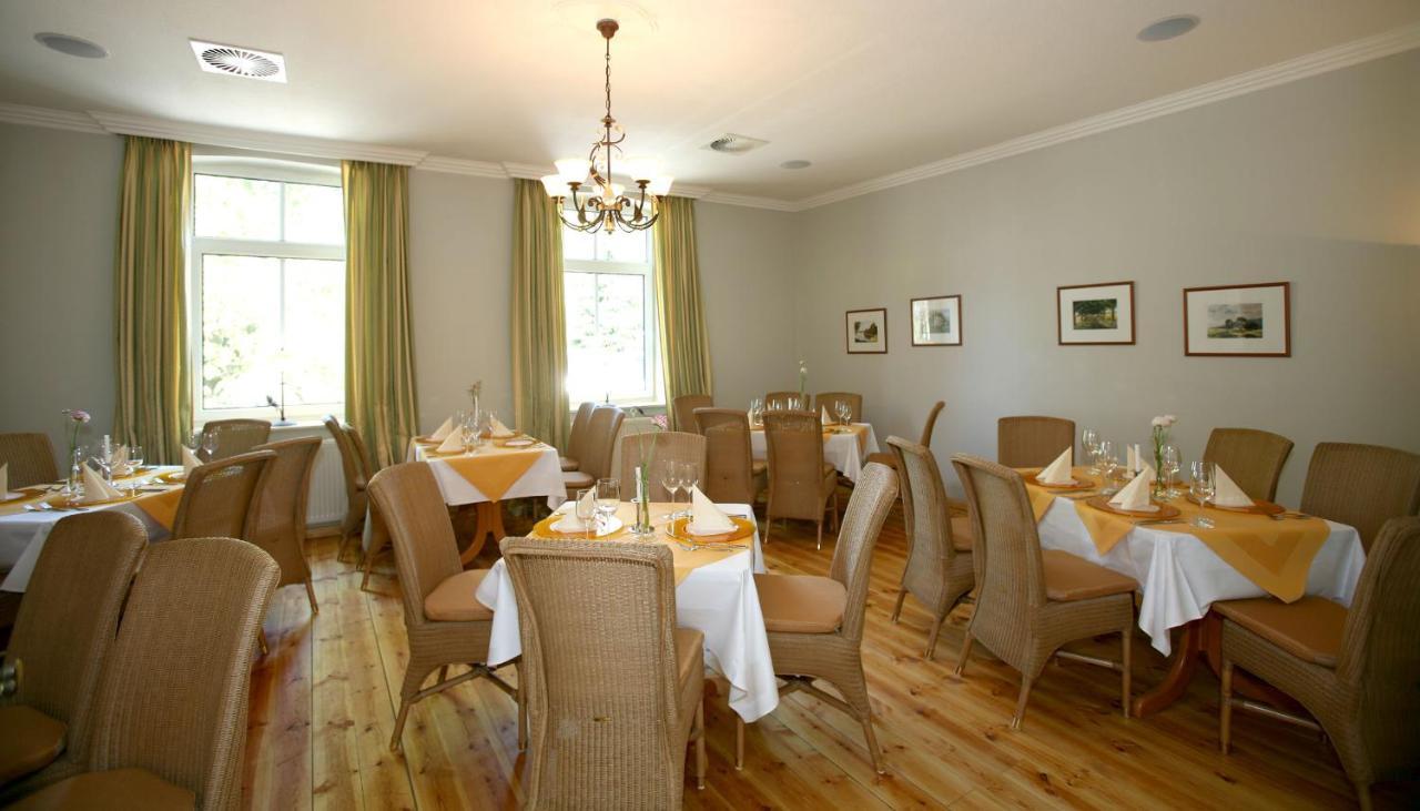 Seehotel Heidehof Отель Klein Nemerow